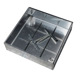 ALU KLINKERDEKSEL 30X 30CM/ 8CM+ 2 SLEUTELS
